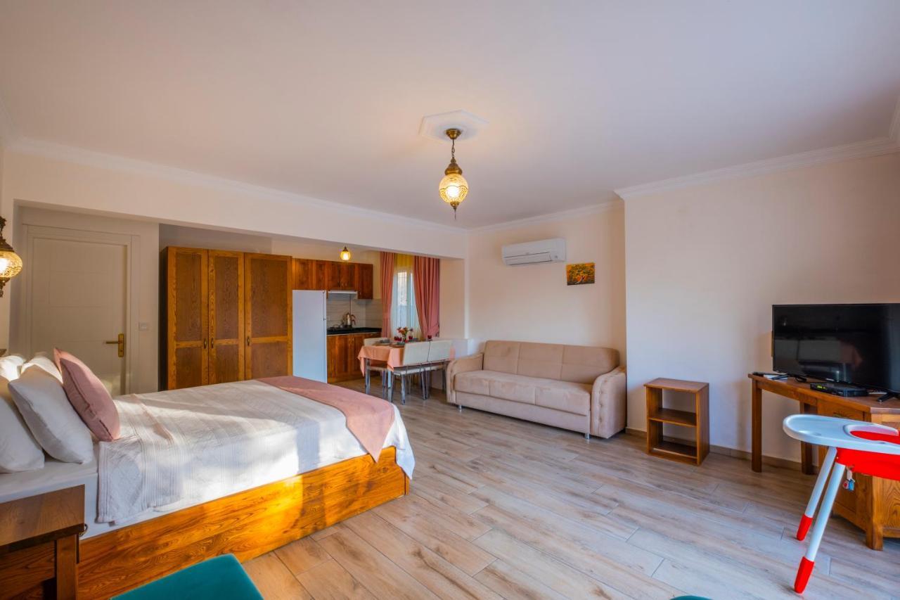 Infinity Lily Apartments フェティエ エクステリア 写真