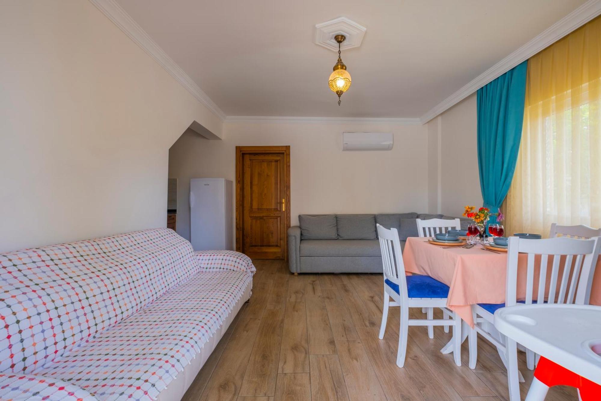 Infinity Lily Apartments フェティエ 部屋 写真